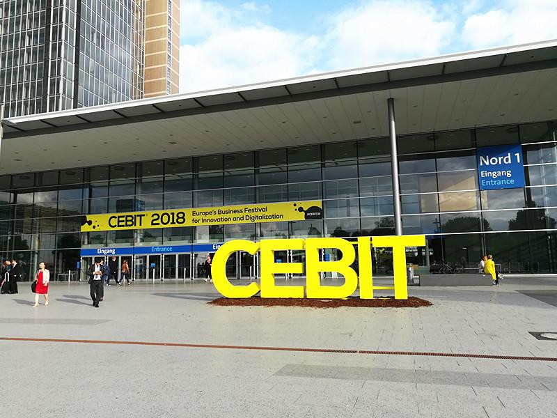 CEBIT 2018에서의 Optico 통신